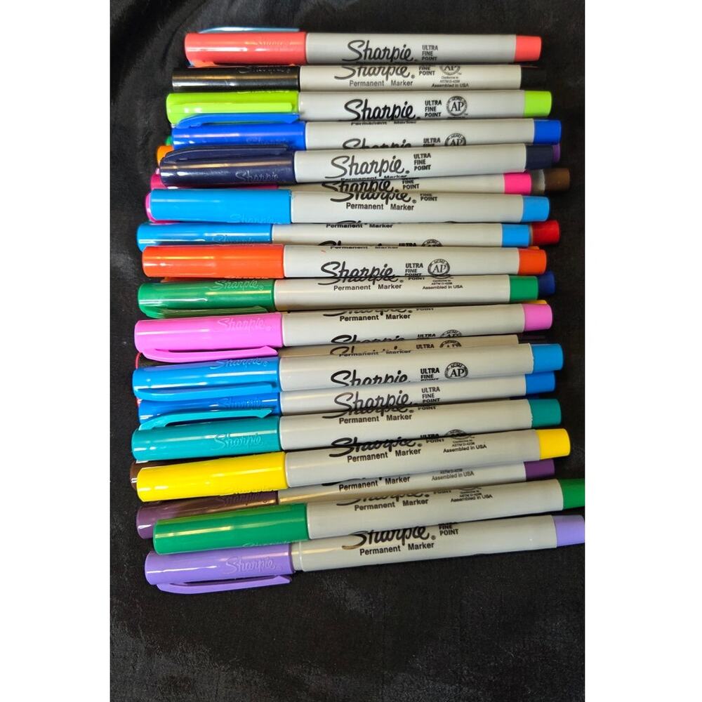Sharpie Ultra Fine Point Markers